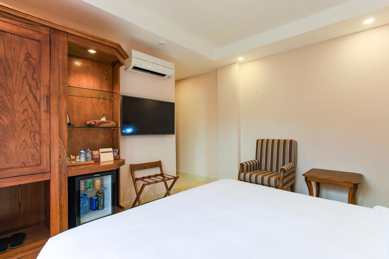Hoang Lan Hotel Ho Şi Min Exterior foto