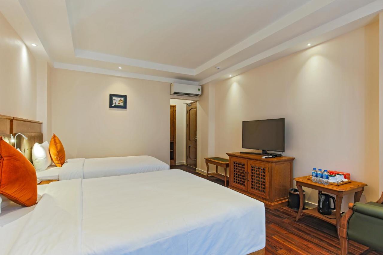 Hoang Lan Hotel Ho Şi Min Exterior foto