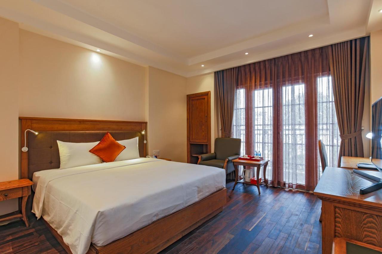 Hoang Lan Hotel Ho Şi Min Exterior foto