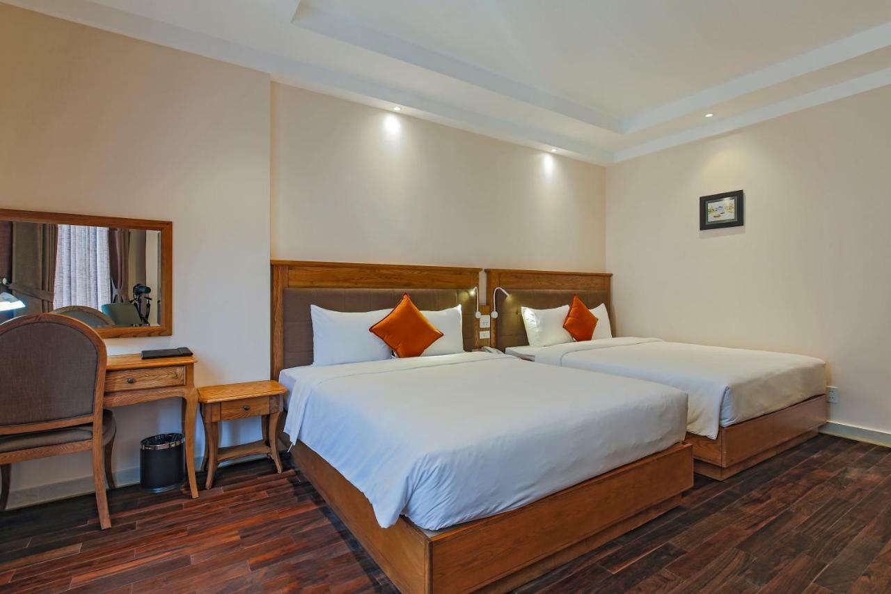 Hoang Lan Hotel Ho Şi Min Exterior foto