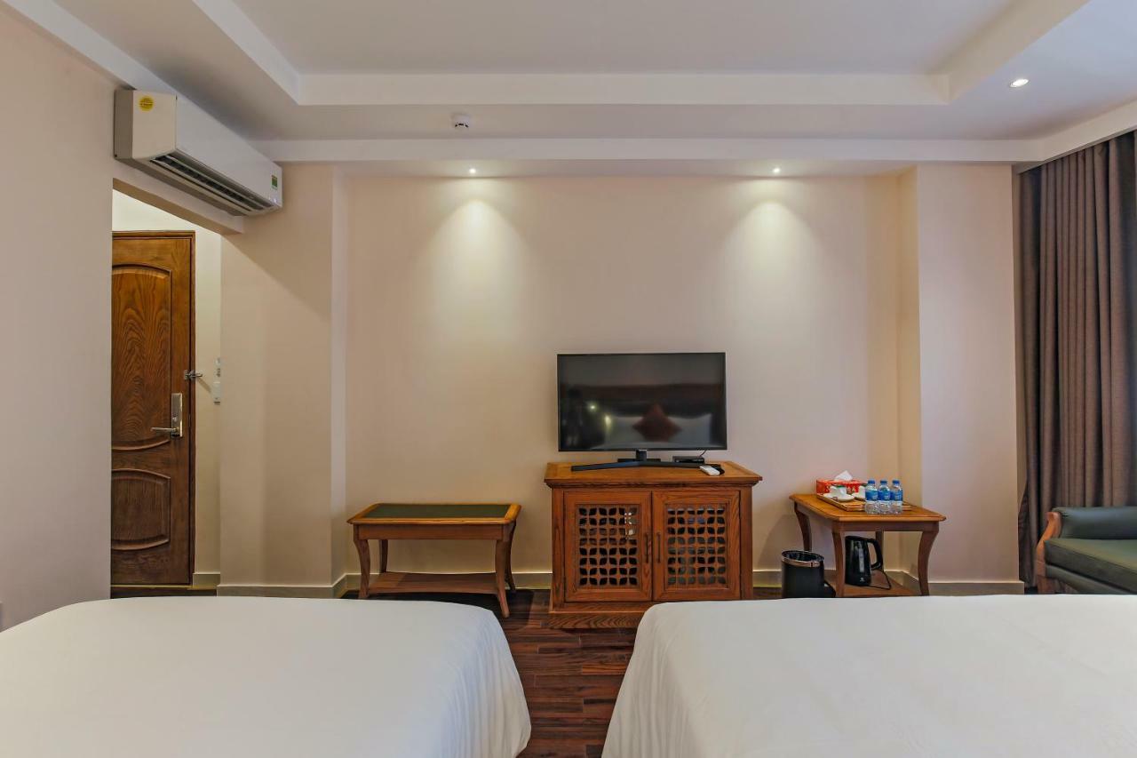 Hoang Lan Hotel Ho Şi Min Exterior foto