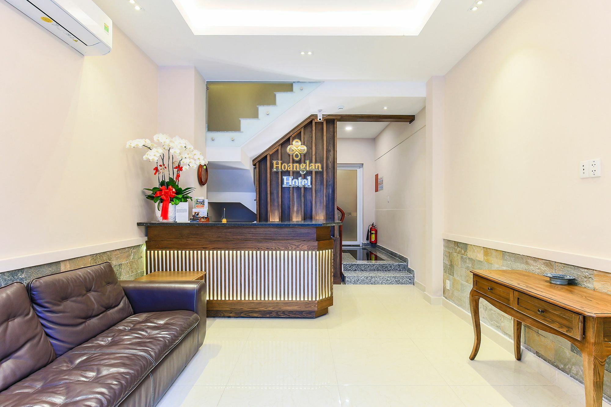 Hoang Lan Hotel Ho Şi Min Exterior foto